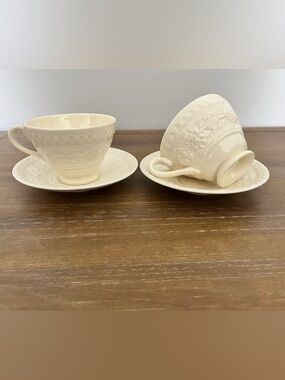 Vtg Wedgwood Etruria Wellesley 2 Cup & Saucer Sets